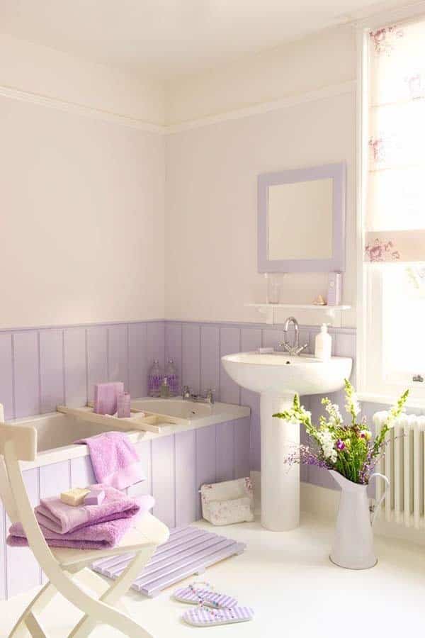 Bring a Vintage Charm with Periwinkle Bathroom Decor