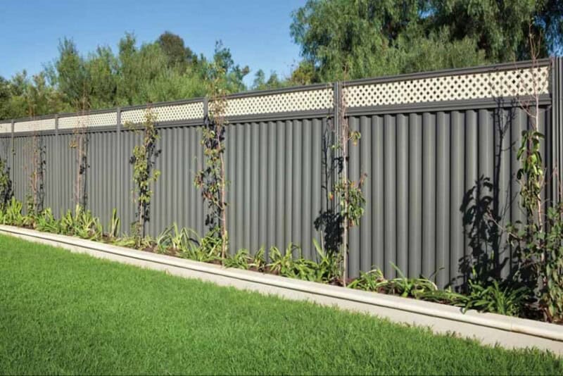 Metal Panel Fencing With Lattice Top