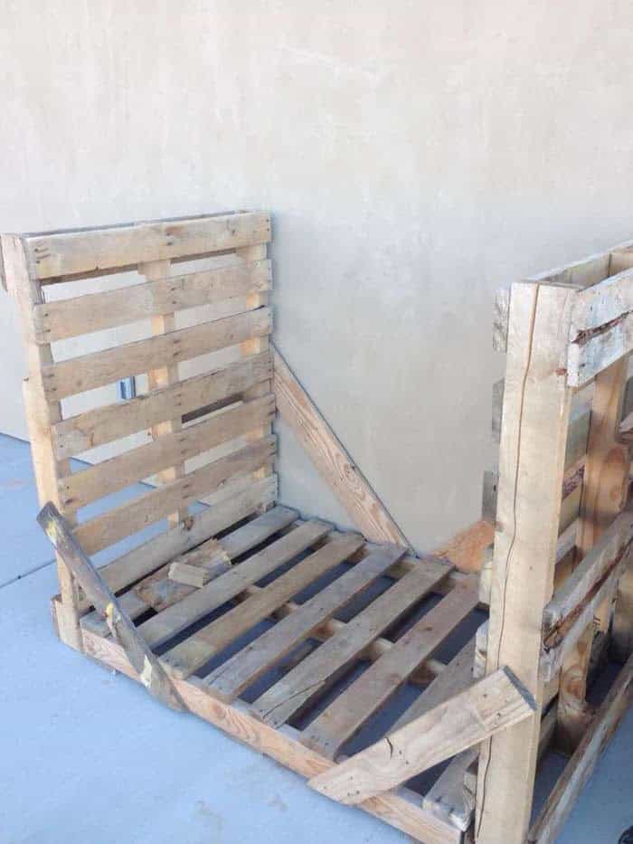 Build Quick Firewood Rack With Pallet Wood