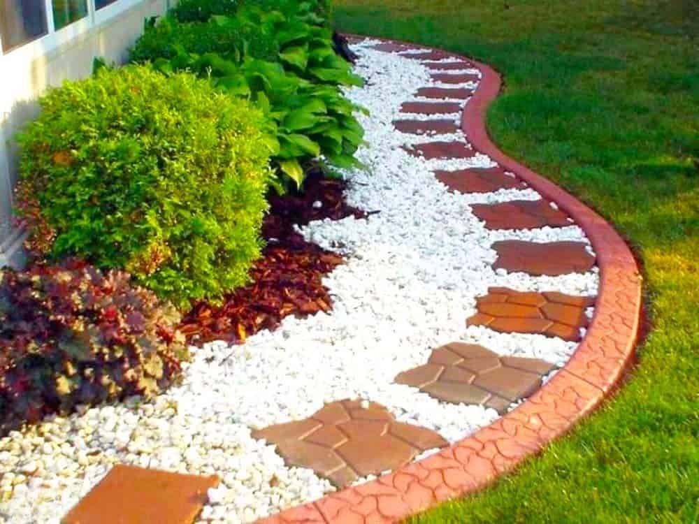 Elegant Curved Pathway