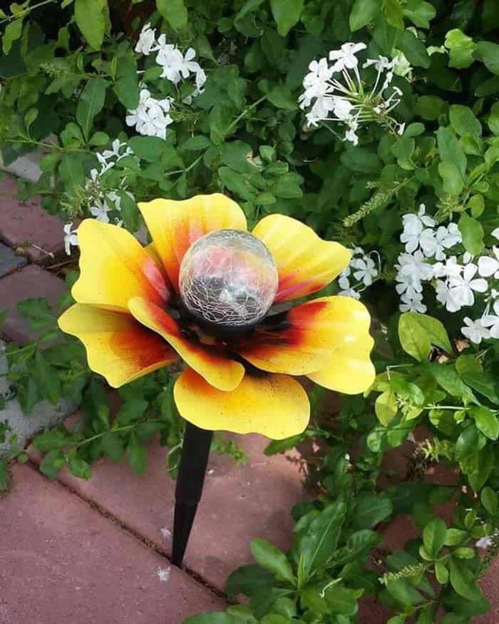 Make Stunning Solar-Powered Flowers