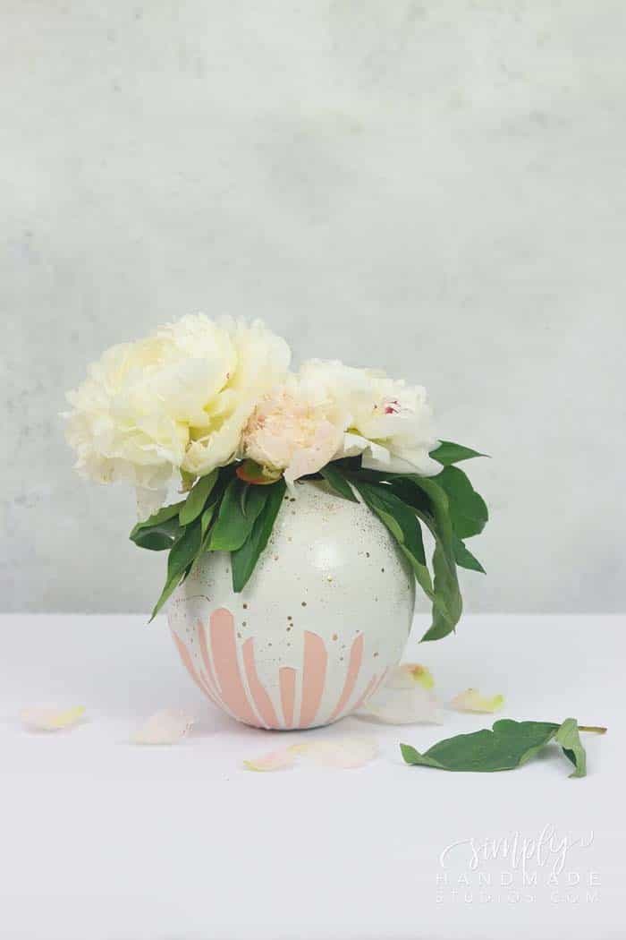 Customize Plastic Vase for Flower Displays