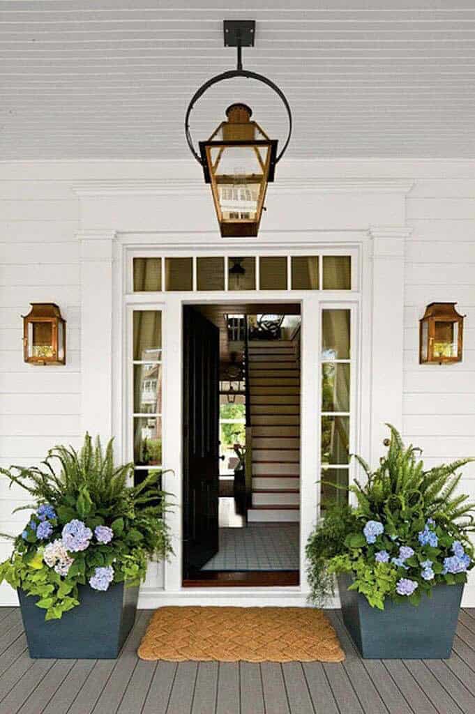 Create an Eye-catching Entryway with Large Planters