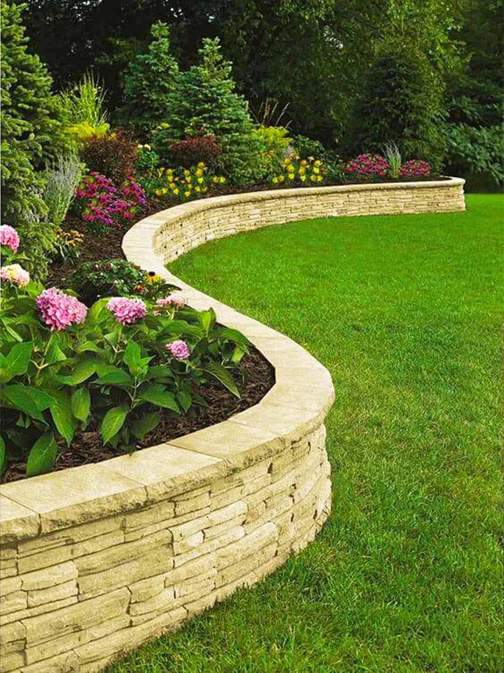 Elegant Curved Planting Bed