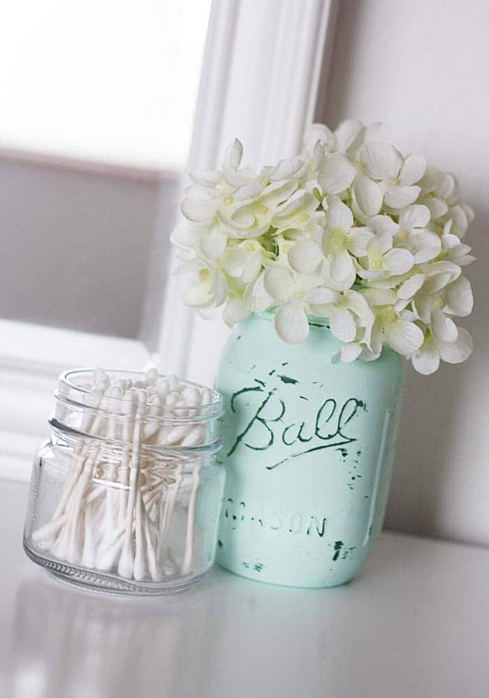 Paint Mason Jars To Fit Your Décor