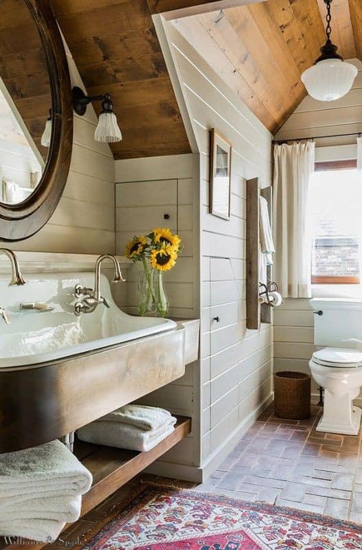 Create a Chic Look with a Cast Iron Farmhouse Trough Sink