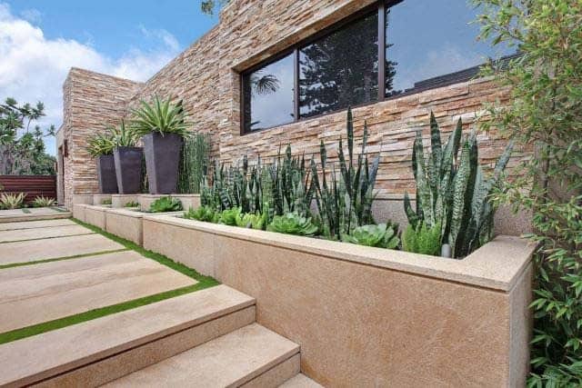 Uplift a Modern Home with Contemporary Plant Beds