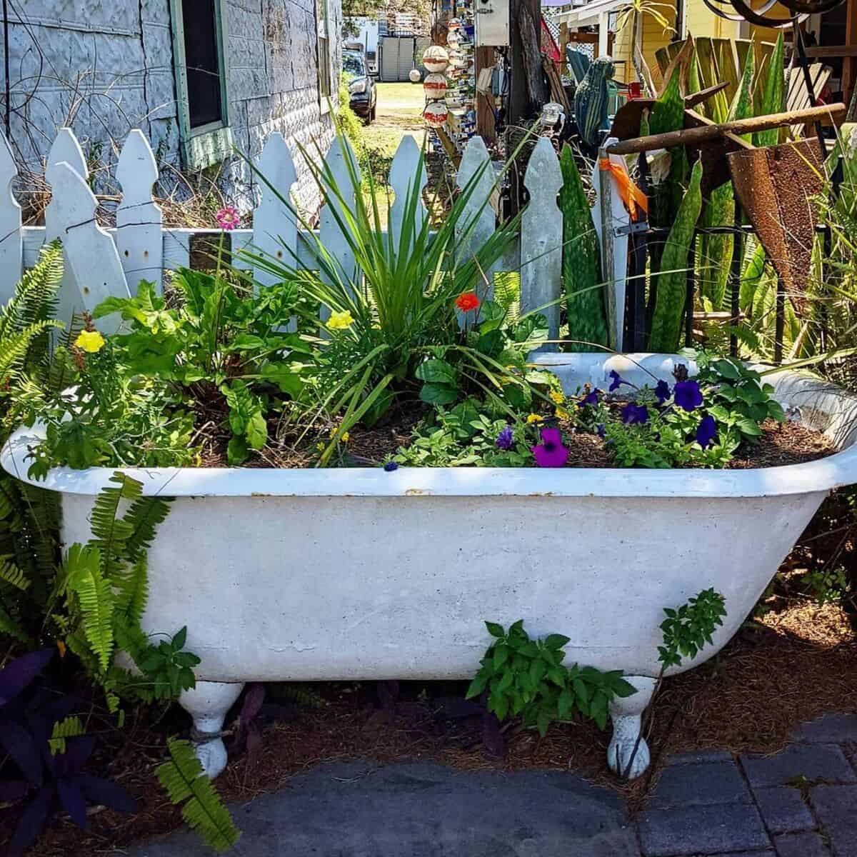 Old Tub Garden