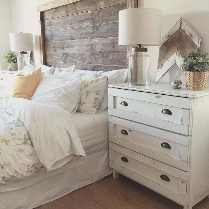 Introduce Vintage Finds for Rustic Look