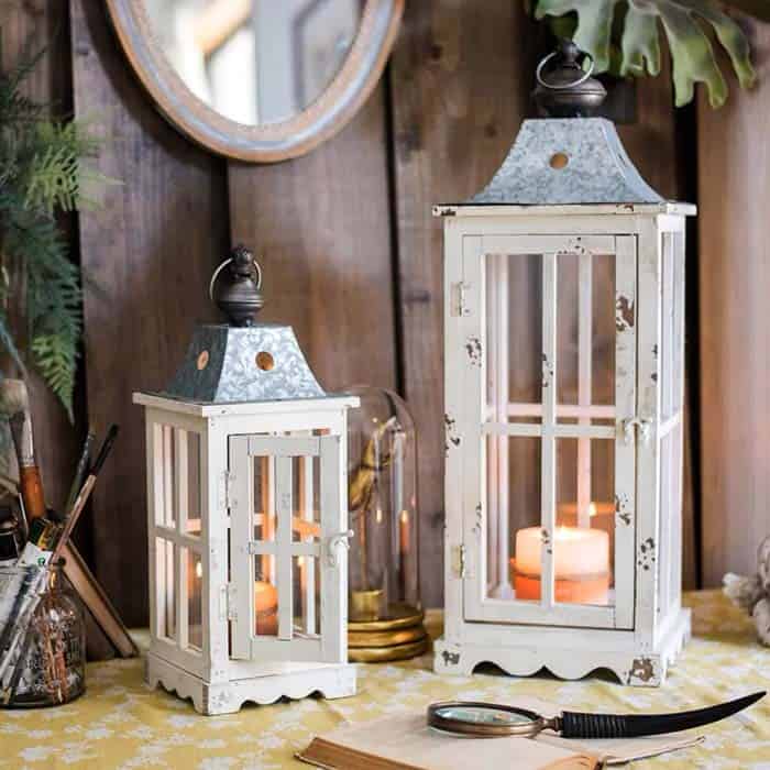 Antique Home Décor With Lanterns