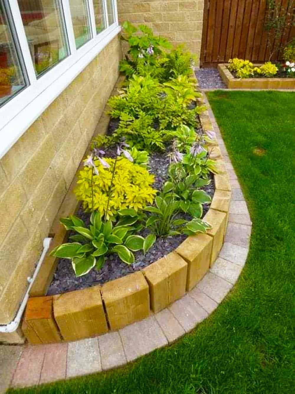 Curved Garden Bed