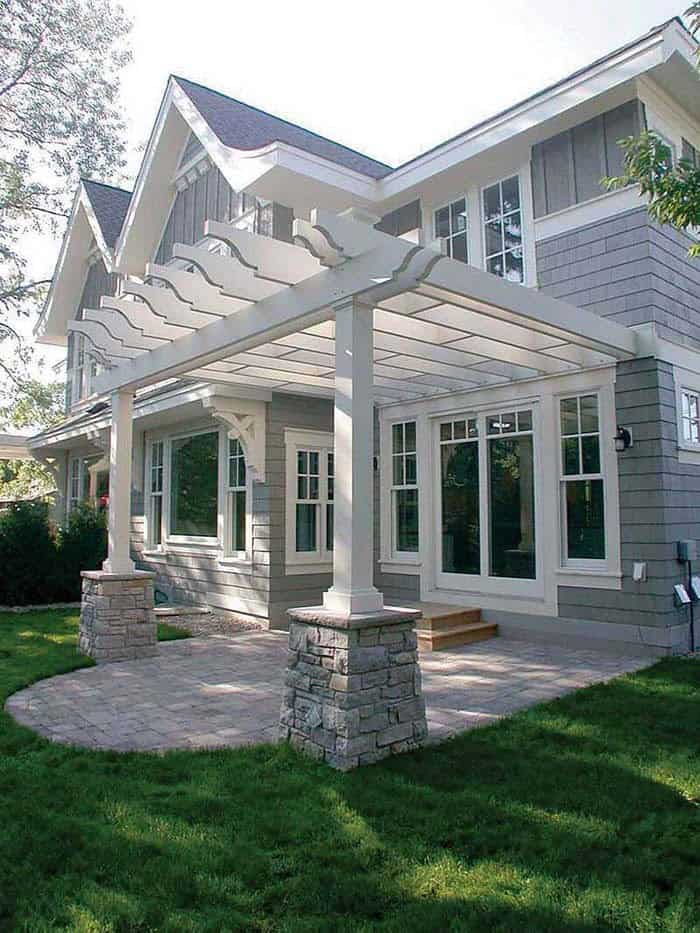 Cottage Chic Pergola Design