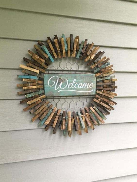 Rustic Welcome Clothespin Wreath with Chicken Wire