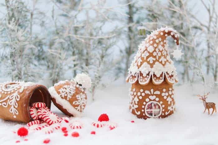 Decorate Your Home with Small Gingerbread Houses