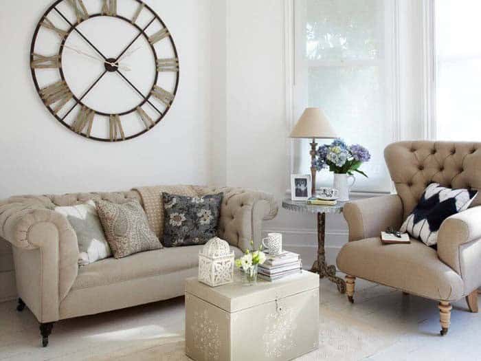 Combine Style and Warmth with with Tufted Seating