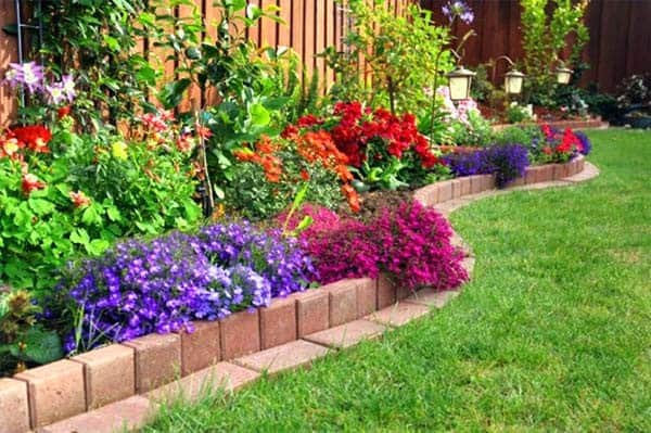 Build a Unique Border with Low Maintenance Bricks