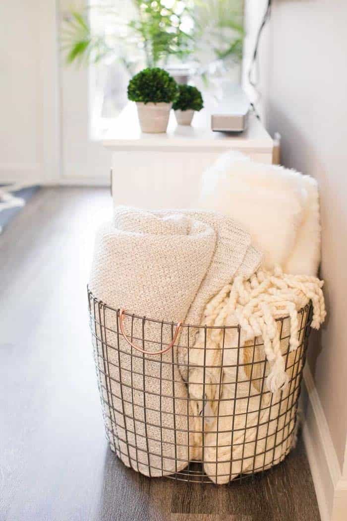 Stylish Wire Tote Storage Solution for Living Room or Bedroom