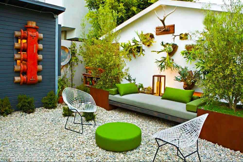 Chic Courtyard Oasis