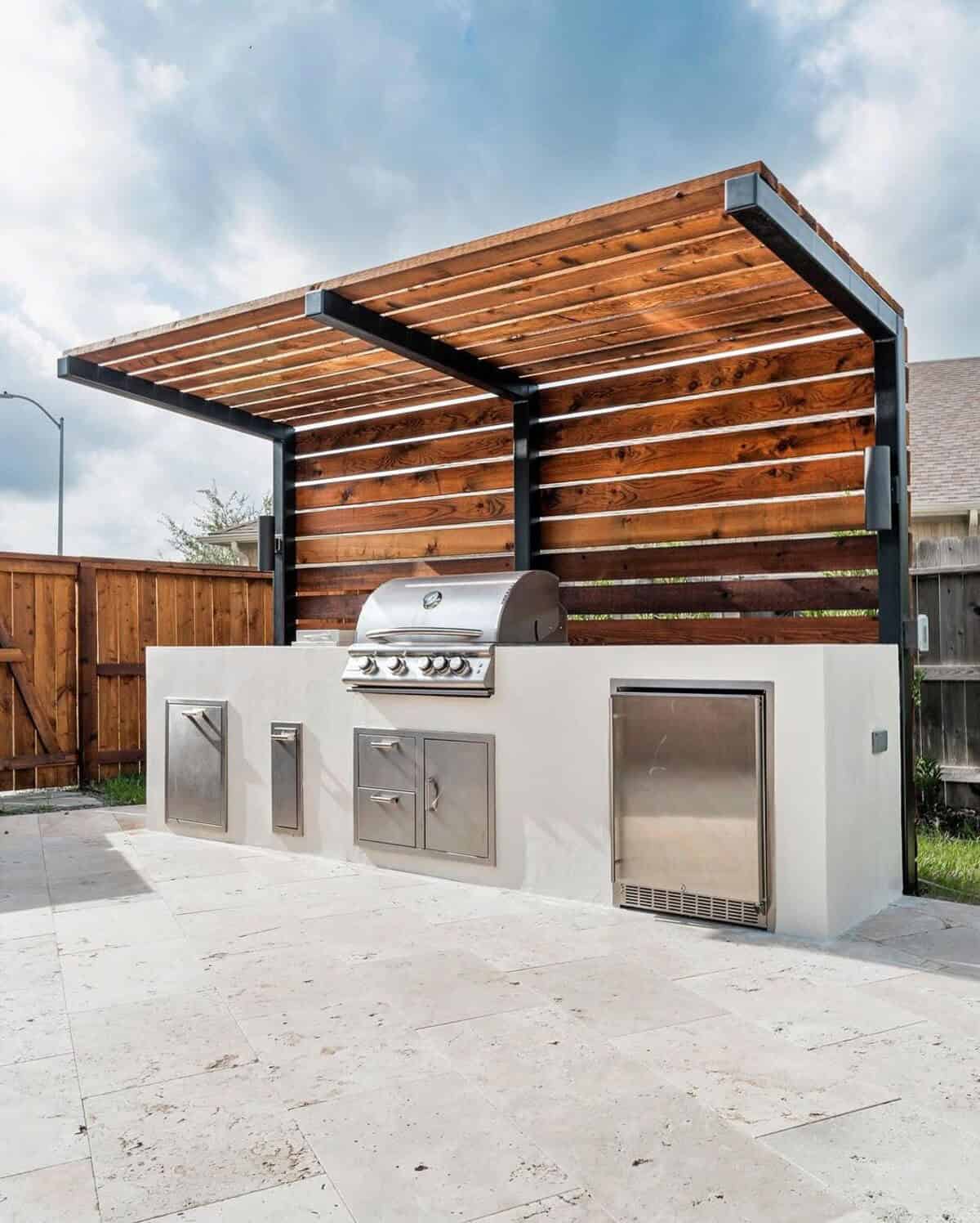 Modern And Sleek Outdoor Kitchen Idea