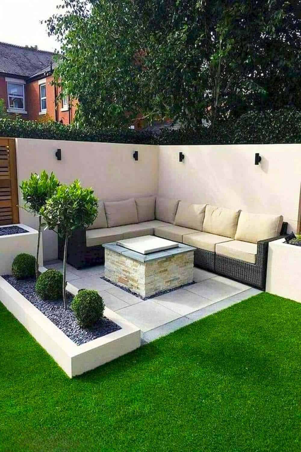 Contemporary Garden Lounge