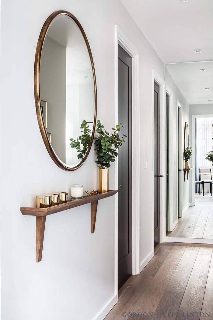 Enlarge Narrow Spaces with a Mirror Wall