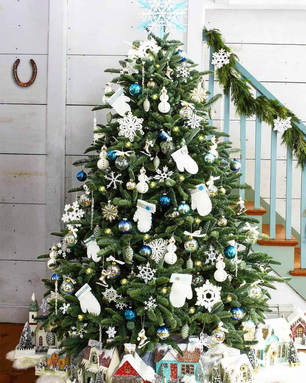 Blue, White And Gold Christmas Tree Decorations