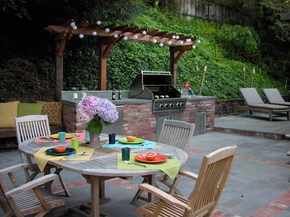 Outdoor Kitchen And Living Room