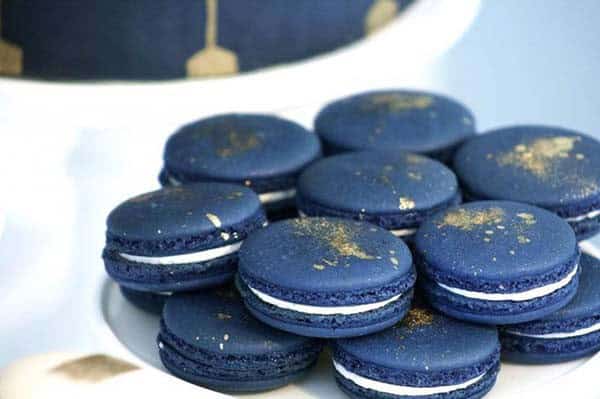 Make Navy Blue Macaroons with Golden Sprinkles