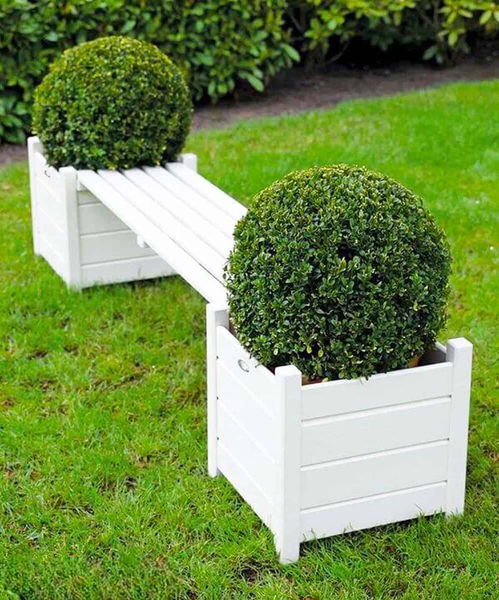 Pristine Planter Pair