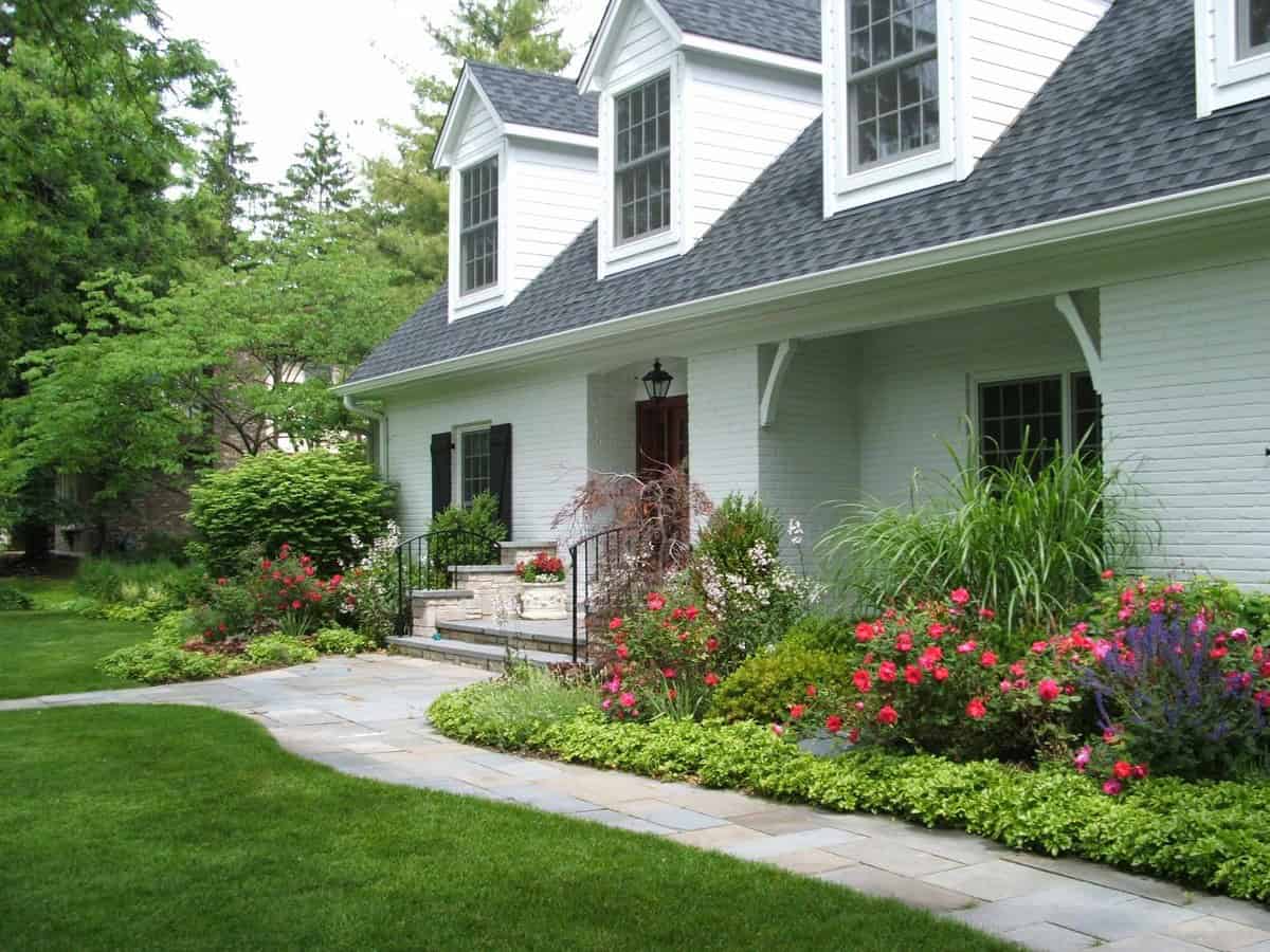 Cottage Style Flower Bed