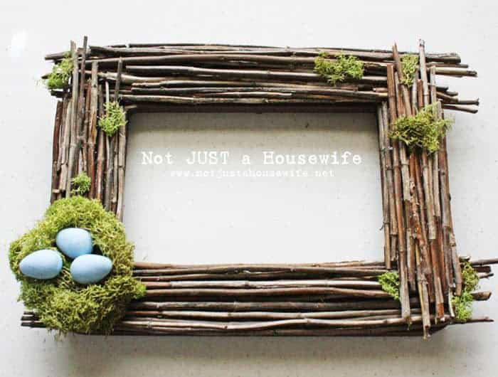 Craft a Rustic Easter Picture Frame with Egg Accents