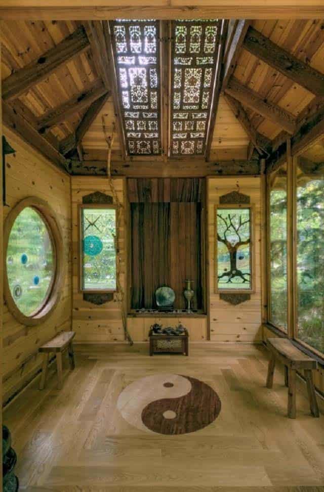 Outdoor Treehouse For Meditation