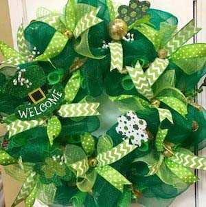 Add Leprechaun Hats and Ribbons to Your Wreath