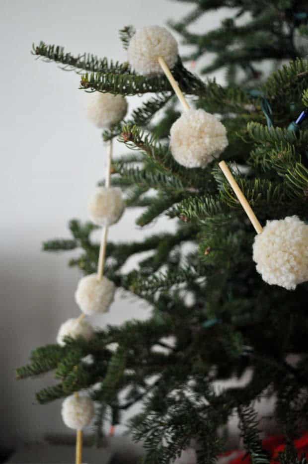 Simple Textured Pom Pom Garland