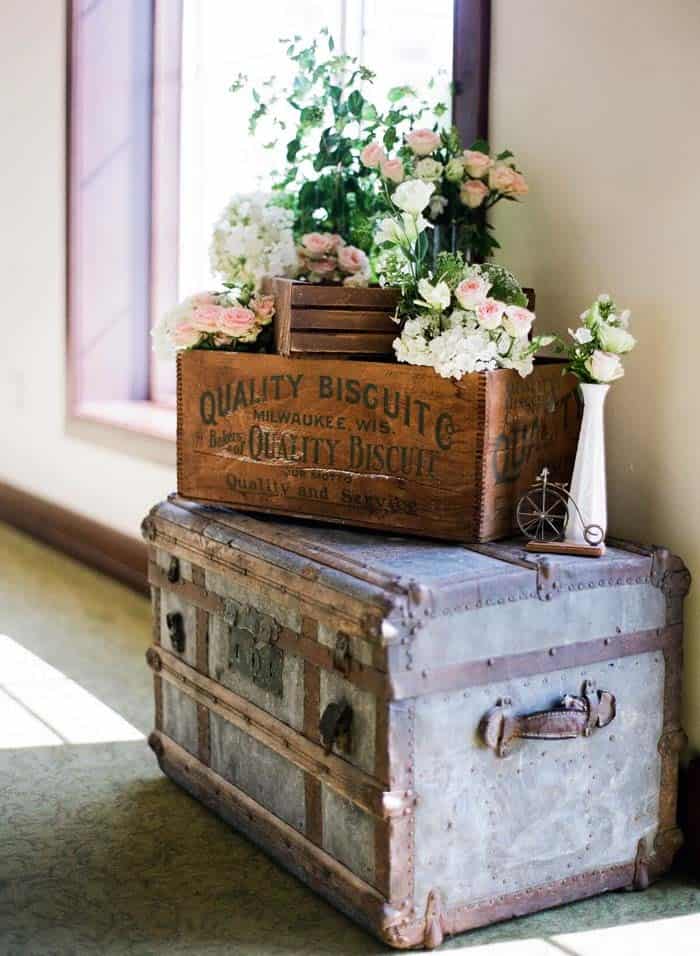 Vintage Crates House Spring Blooms