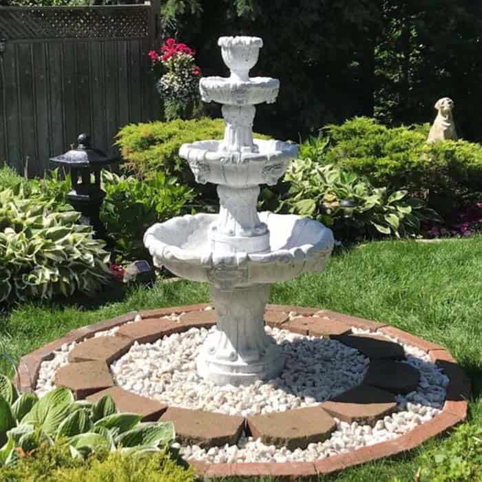 White Water Fountain With Lion’s Head Motif