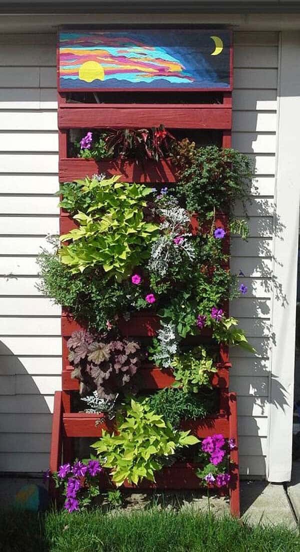 Tall Pallet Planter Box for Cascading Floral Displays